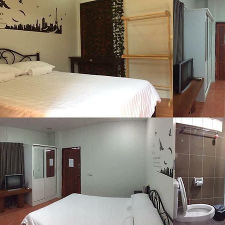 Blue Moon House - A Budget Hostel For Easy Travellers شيانغ ماي المظهر الخارجي الصورة