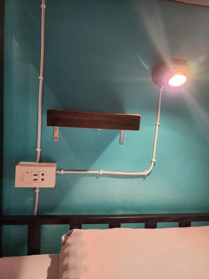 Blue Moon House - A Budget Hostel For Easy Travellers شيانغ ماي المظهر الخارجي الصورة