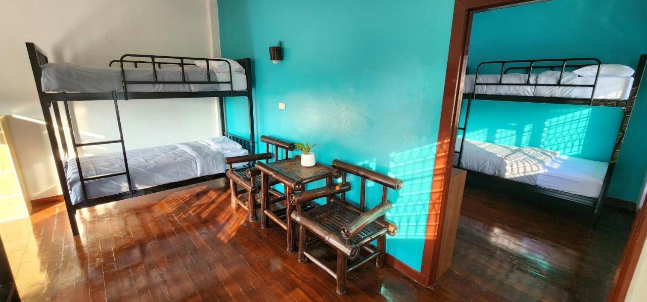 Blue Moon House - A Budget Hostel For Easy Travellers شيانغ ماي المظهر الخارجي الصورة