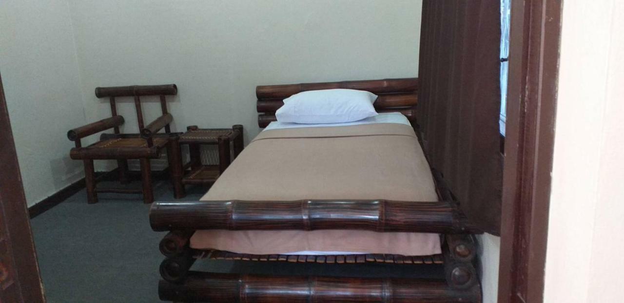 Blue Moon House - A Budget Hostel For Easy Travellers شيانغ ماي المظهر الخارجي الصورة